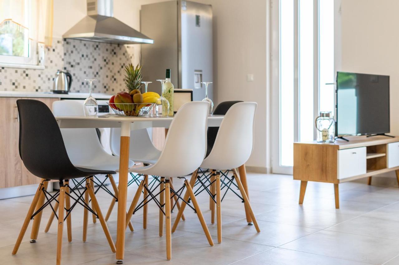 Apartment Massimo เอียลิซอส ภายนอก รูปภาพ